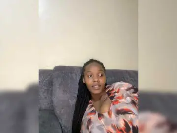 Bongacams Best Webcam of Curvy-maxy9