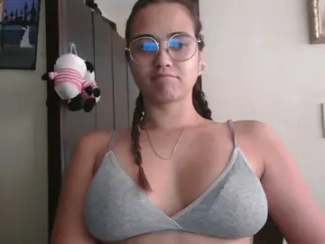 Bongacams Watch Live Sex Cams of trianabell