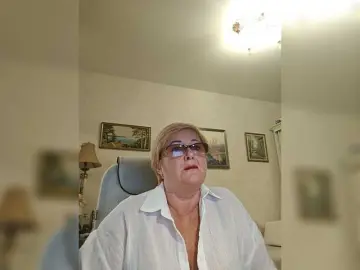 Bongacams Best live sex cam show of KarinkaSweet