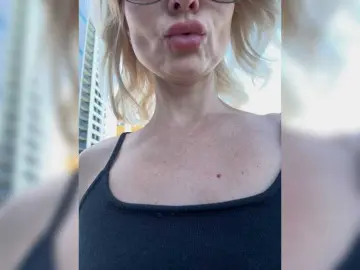 Bongacams Free Porn Cam of -Molly-