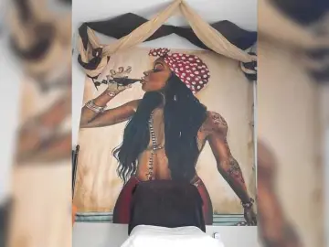Bongacams Sex Cam of QueenAnitaDix