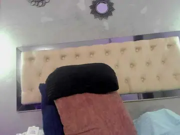 Bongacams Live Sex Cam of Evaa-white