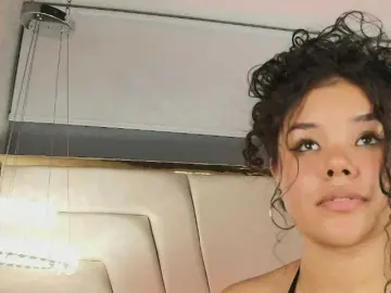 Bongacams Free Porn Cam of Annie-Pleasure