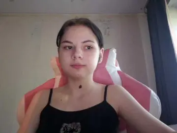 Bongacams Live Sex Cam of MyrnaPlough