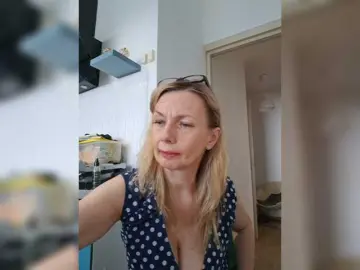 Bongacams Private Sex Chat of ShiningMILF