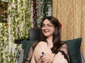 Bongacams Best live sex cam show of NaughtYHomemadE