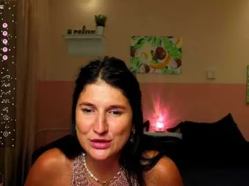Bongacams Sex Chat of AliannaSoloKisses