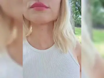 Bongacams Live Sex Cam of AlinaLoves