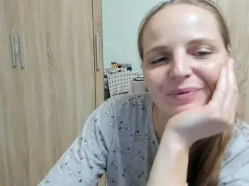 Bongacams Adult Video Chat of Lulu-Erotica