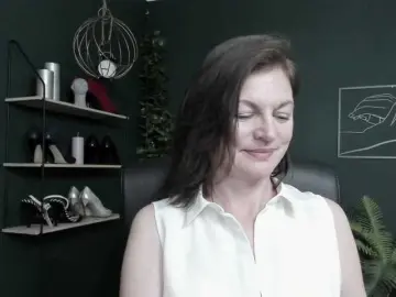 Bongacams Live Sex Cam of mrsVivian