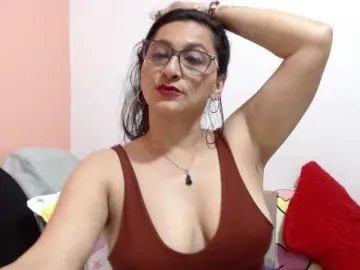 Bongacams Watch Live Sex Cams of KarinaSuarez1