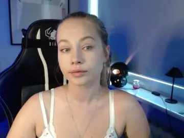 Bongacams Sex Cam of hollyBB
