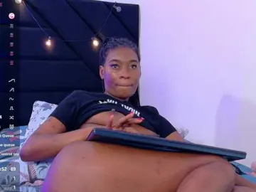 Bongacams Nude Webcam of petitelittleebony