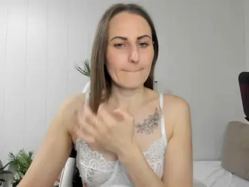 Bongacams Sex Cam of Kiza9