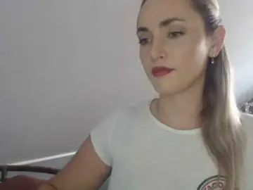 Bongacams Nude Webcam of ScarlettXQueen