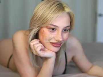 Bongacams Sex Cam of babeholly