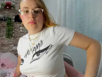 Bongacams Watch Live Sex Cams of zoe-brk