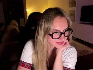 Bongacams Nude Webcam of MissyKissy