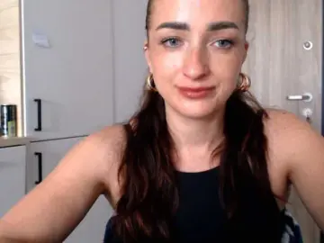 Bongacams Best live sex cam show of LorennePlay