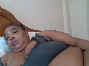 Bongacams Free Live Porn of pussylips53