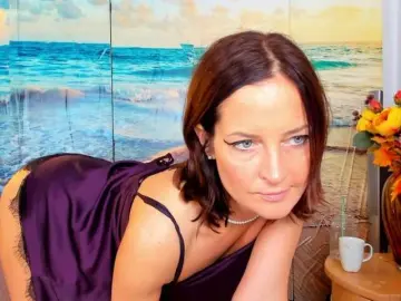 Bongacams Nude Webcam of SatyneQueen
