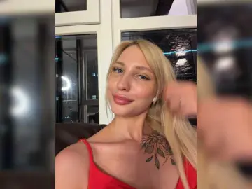 Bongacams Free Live Porn of EwaBrown