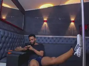 Cam4 Sex Chat of dominic_max1