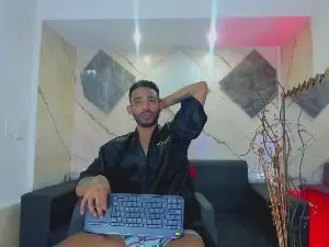 Cam4 Live Porn of dominic_max1
