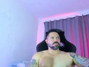 Cam4 Watch Live Sex Cams of TheMagicFoxxx