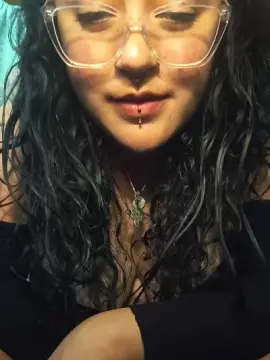 Cam4 Watch Live Sex Cams of MonikaBohn99