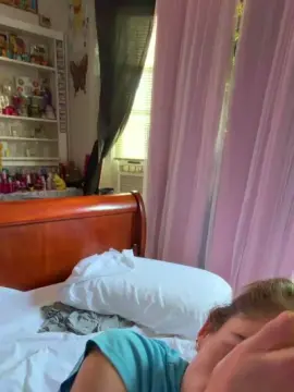 Cam4 Live Porn of SaraLaw22
