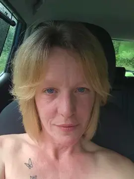 Cam4 Live Sex of BlueEye_Girl