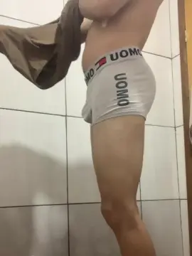 Cam4 Live Sex of Discreto96_