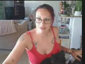 Cam4 Sex Cam of cerise132