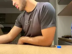Cam4 Nude Webcam of Drgym18