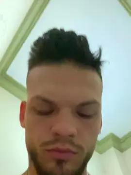 Cam4 Live Sex of nicolas2471