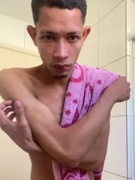 Cam4 Watch Live Sex Cams of Mlknovinhooo