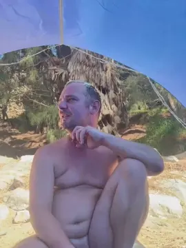 Cam4 Live Sex of RacoonGC