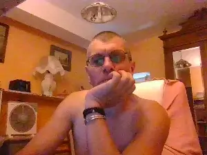 Cam4 Adult Video Chat of bipass3esco3