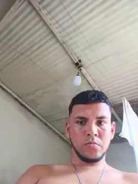 Cam4 Live Sex Cam of Max_hardPig