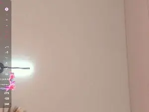 Cam4 Nude Webcam of SharolynGussman