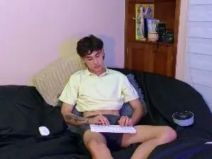Cam4 Free Live Porn of Derekswan