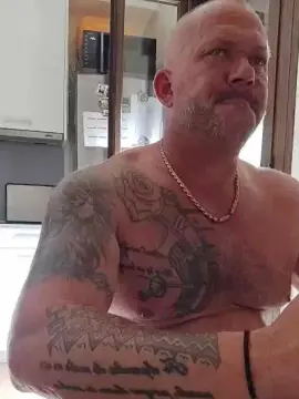 Cam4 Free Live Porn of misteralexxx
