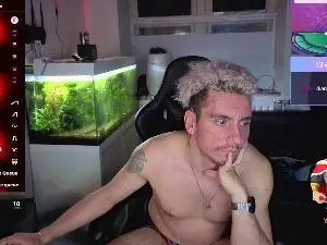 Cam4 Free Live Porn of Rayzel_White