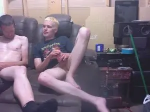 Cam4 Live Porn of SCOTTANDKRIS
