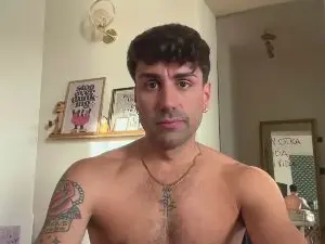 Cam4 Live Porn of lele03roma