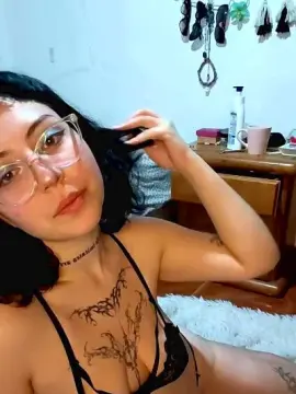 Cam4 Nude Webcam of lovelydoll89303