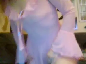 Cam4 Sex Cam of QueenCrimson
