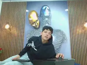 Cam4 Live Sex Cam of AlejoBussnek