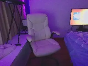 Cam4 Live Porn of TinyLittleLisa